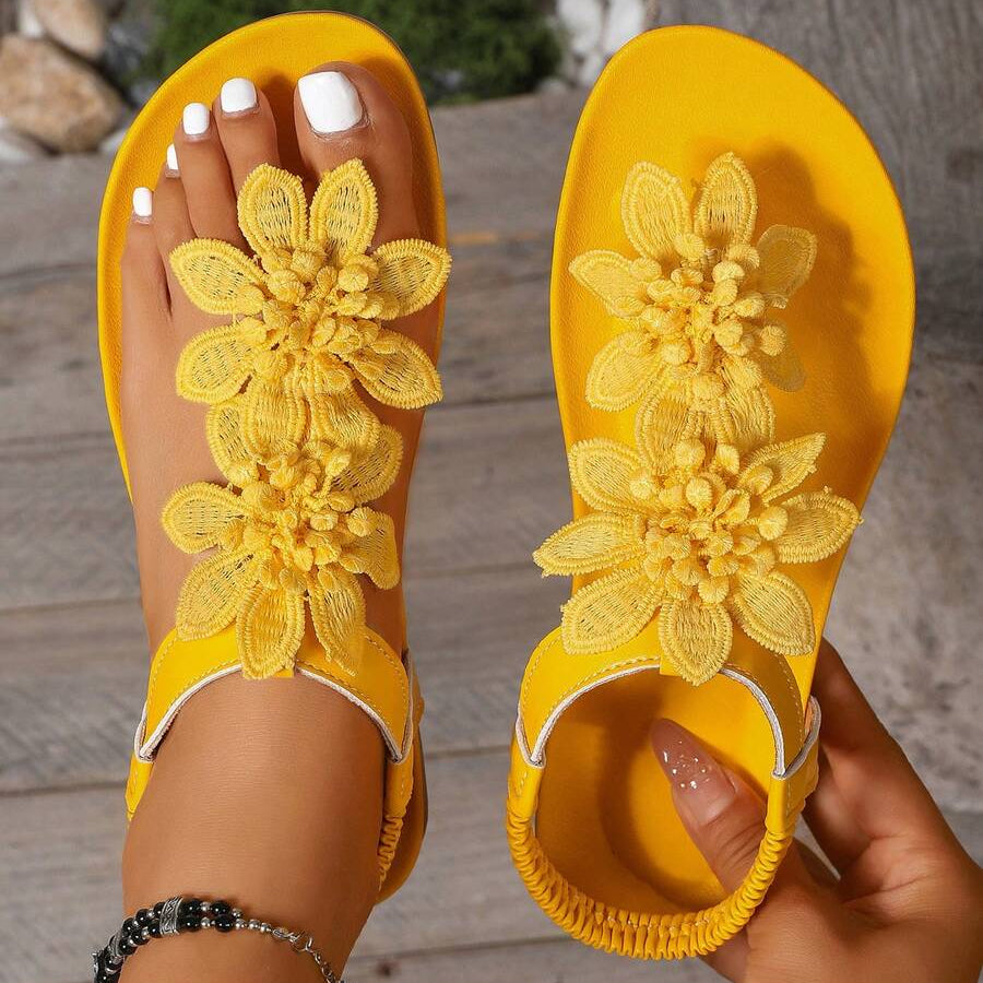 Fiorella | Flower Detail Toe-Ring Sandals