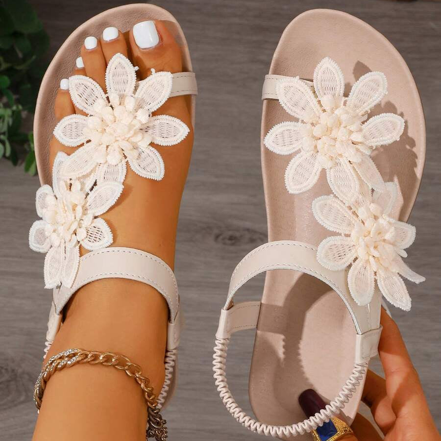 Fiorella | Flower Detail Toe-Ring Sandals