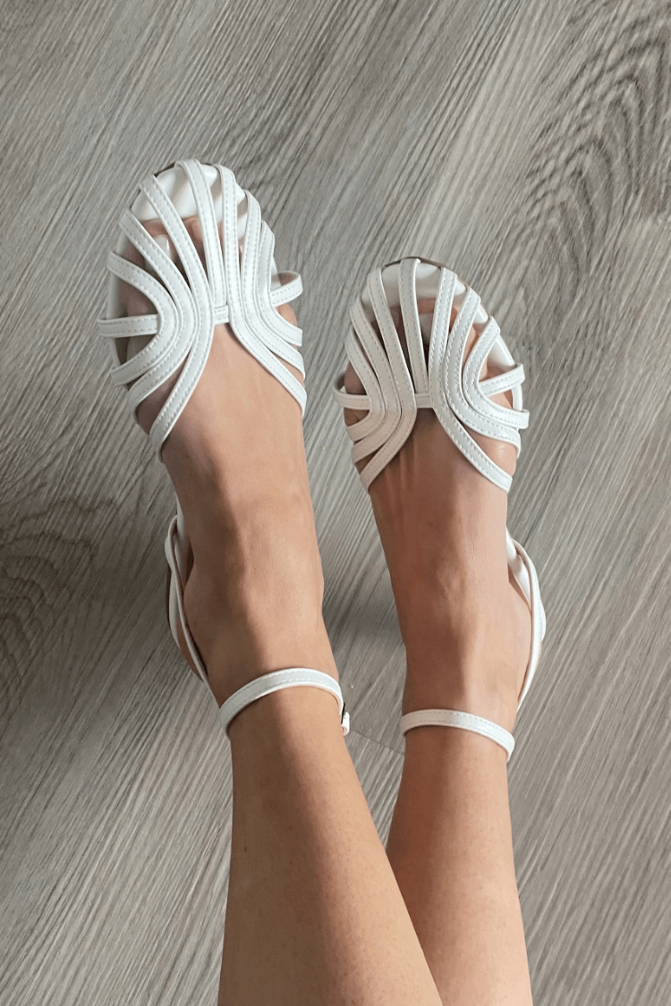Vittoria Flat Comfort Jewel Sandals
