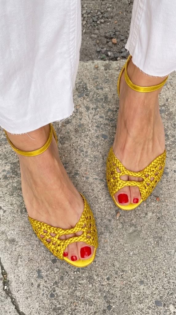 Isadora Woven Gold Sandals Comfort