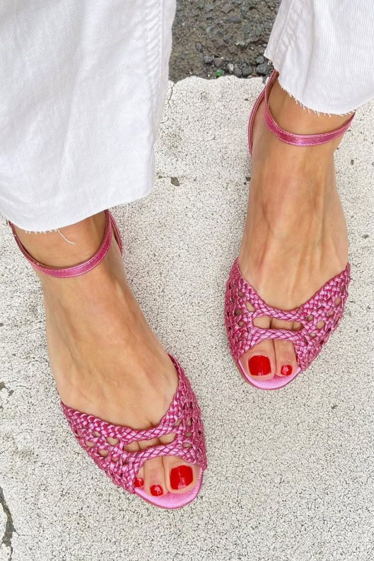 Isadora Woven Gold Sandals Comfort