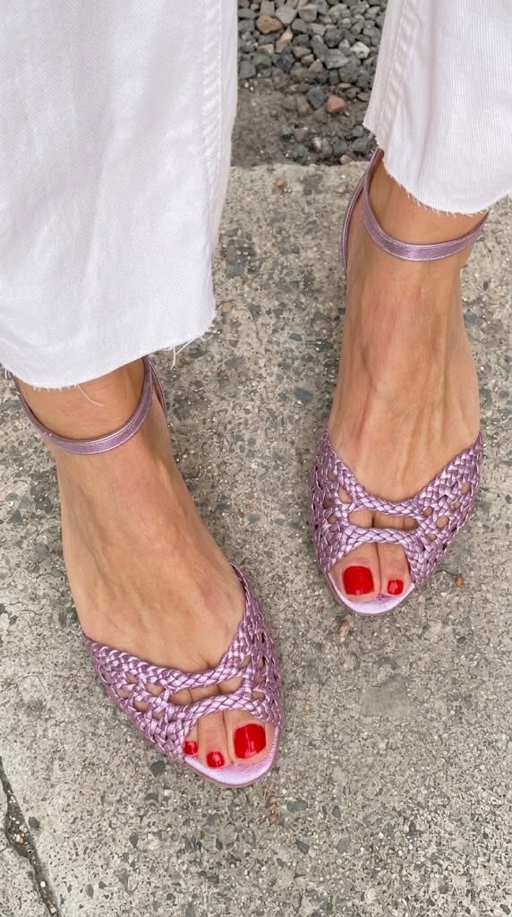 Isadora Woven Gold Sandals Comfort